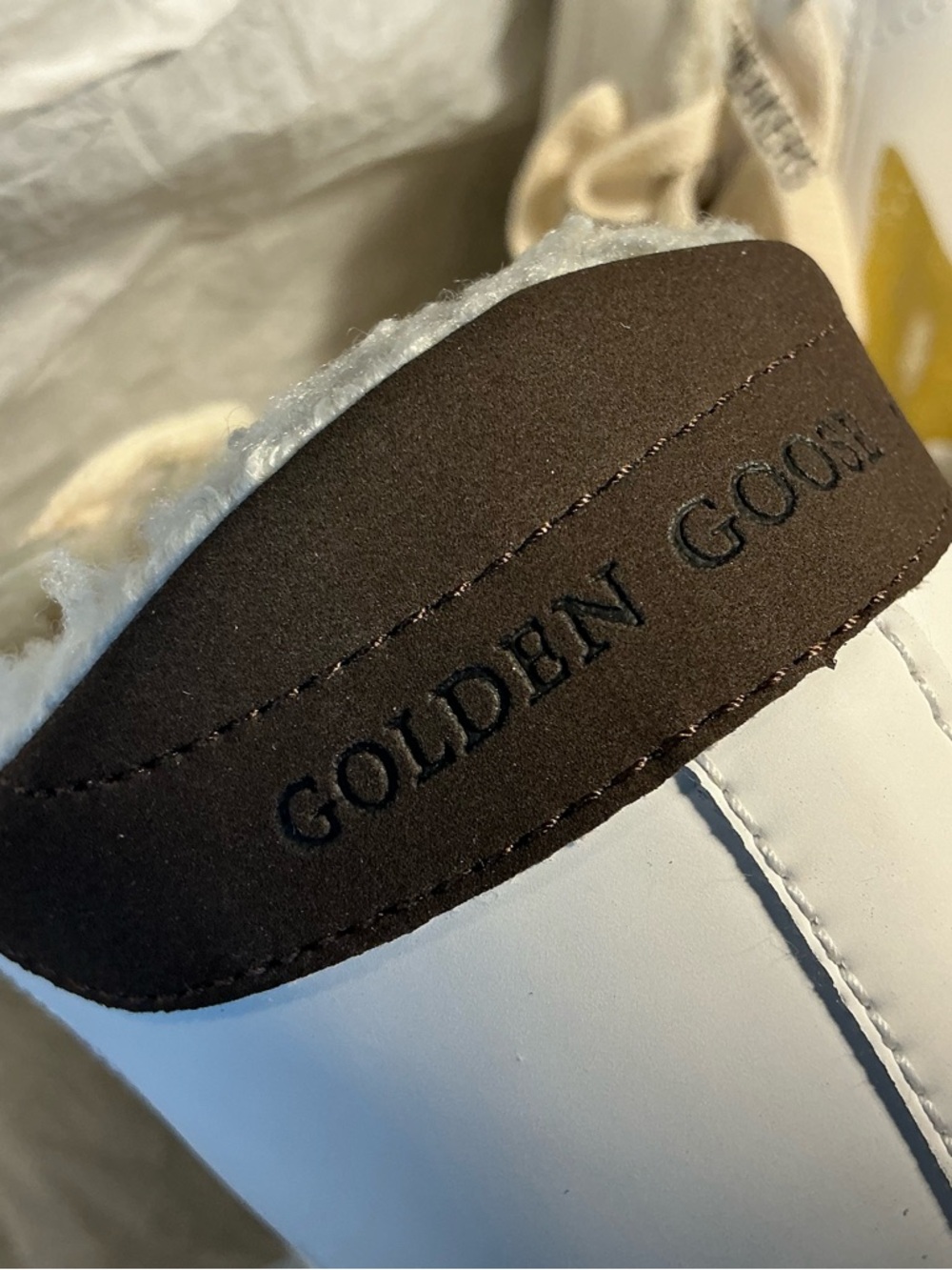 NEW in BOX Golden Goose Women's White and Gold Sneakers - Picture 16 of 16